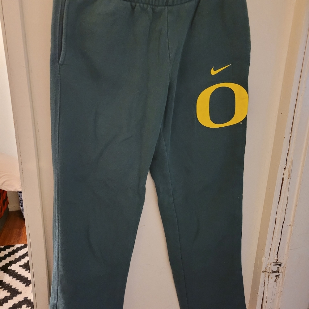 Nike Oregon duck sweats